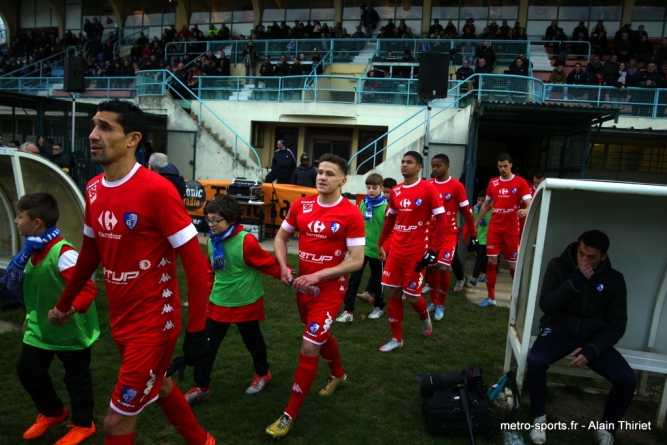 Résumé vidéo FC Villefranche Beaujolais – GF38 (0-0)